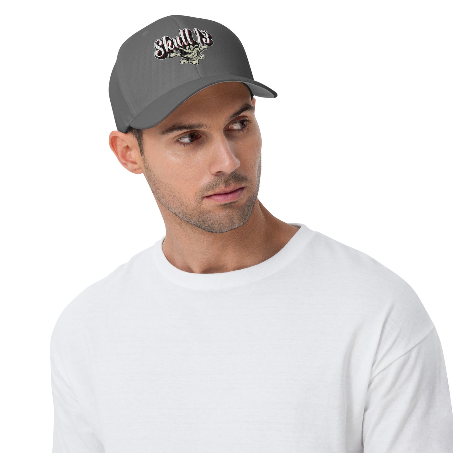 Skull 13 - Classic Loga Flexfit Cap - gestickt